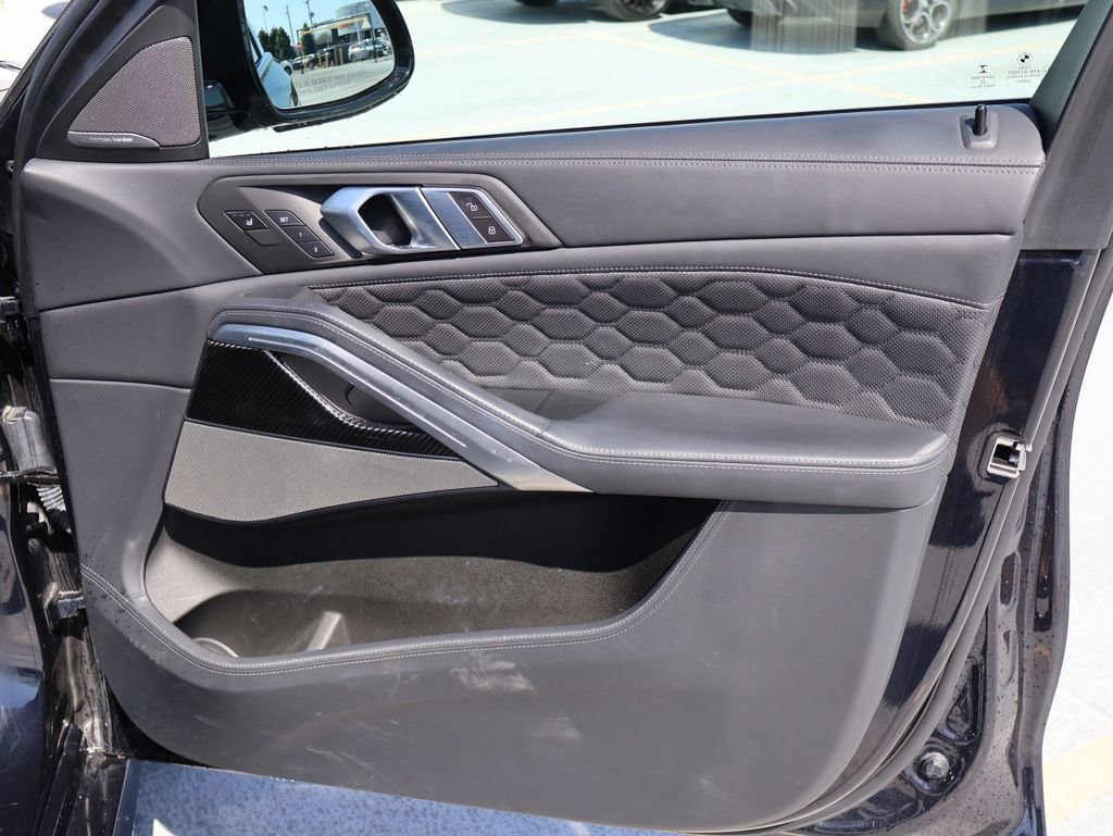 Used 2021 BMW X6 M w/ Competition Package image 12