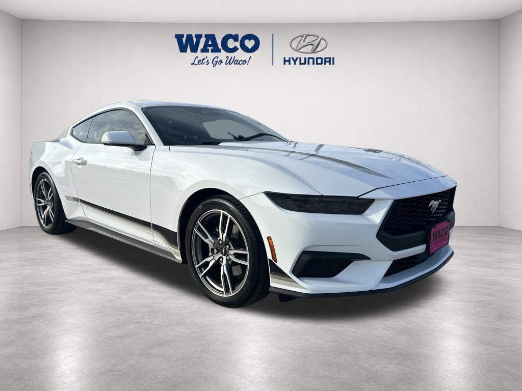 Used 2025 Ford Mustang Coupe RWD image 14