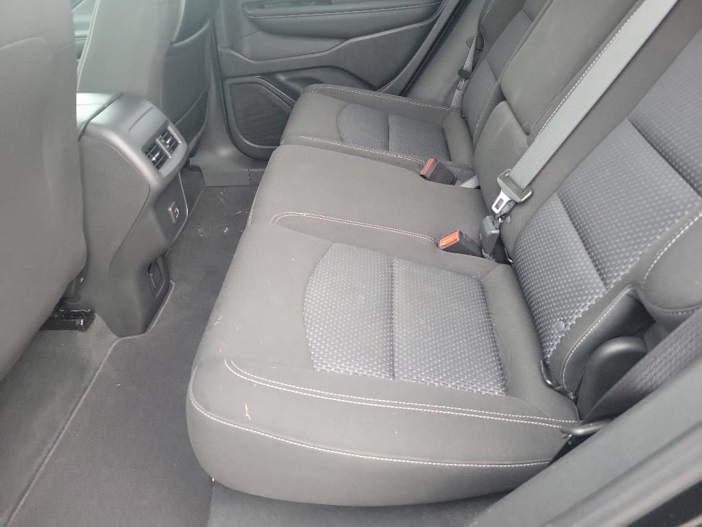 Used 2023 GMC Terrain SLE w/ Driver Convenience Package FWD image 10