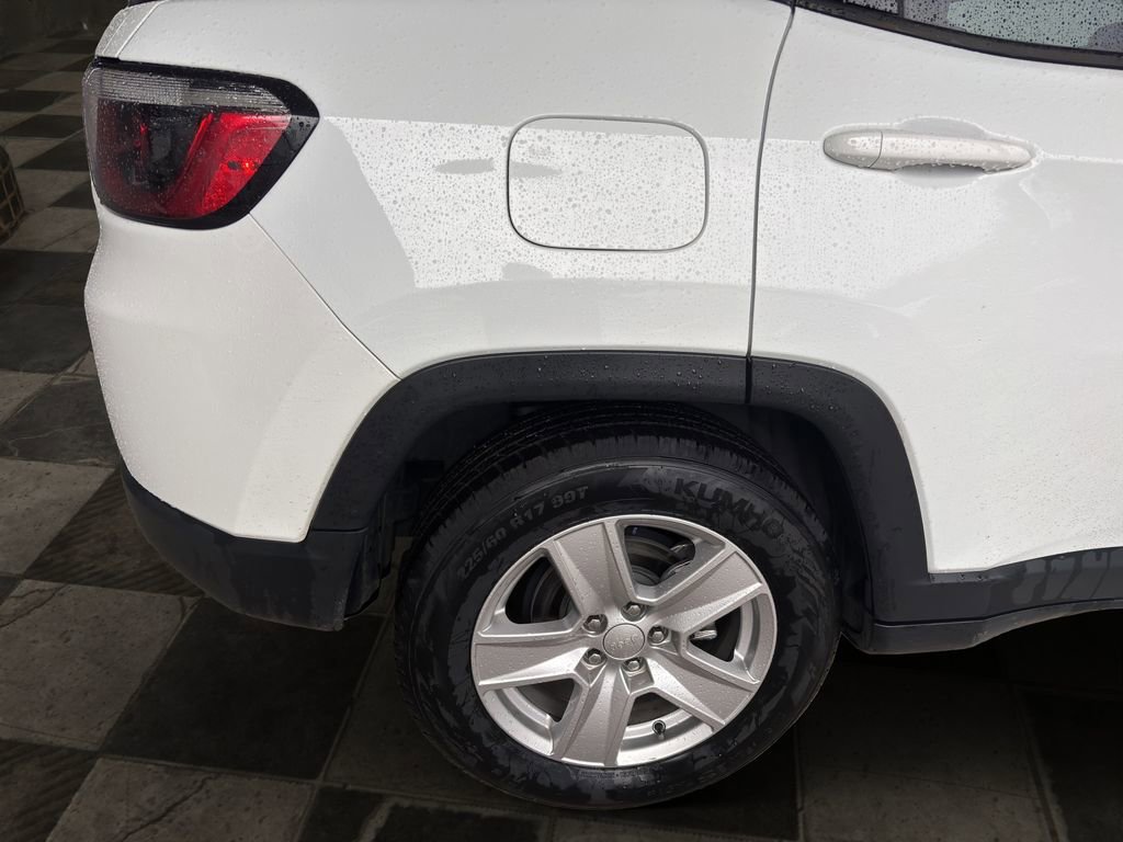 Used 2022 Jeep Compass Latitude image 8