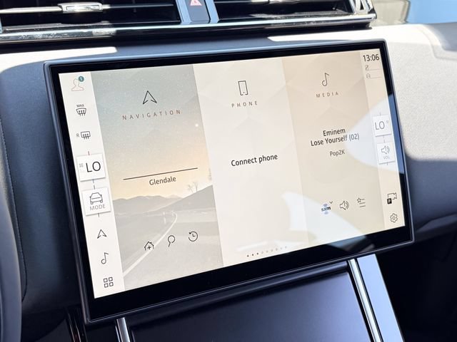 New 2026 Land Rover Range Rover Velar Dynamic SE AWD/4WD image 8