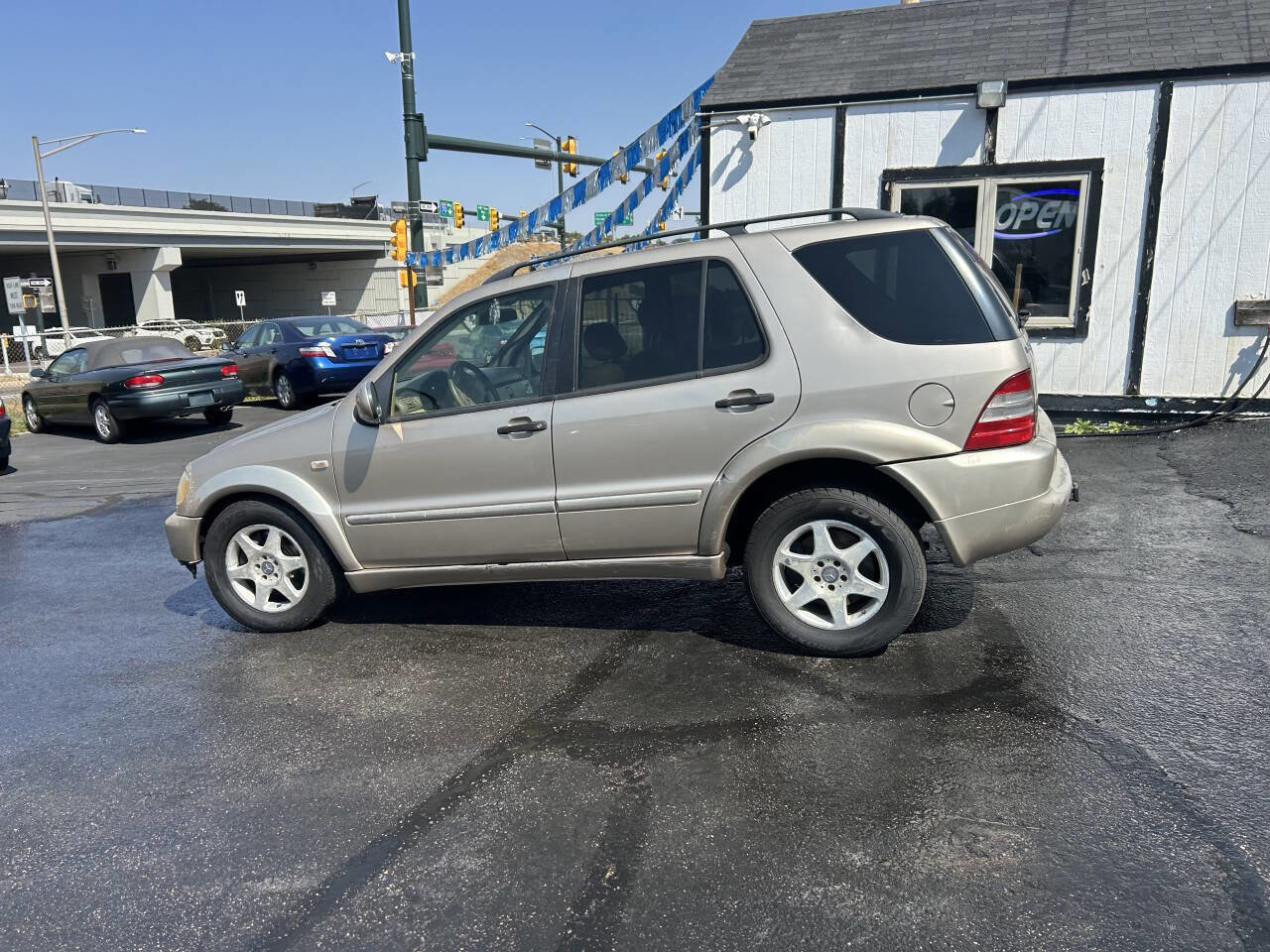 Used 2001 Mercedes-Benz ML 430 4MATIC image 5