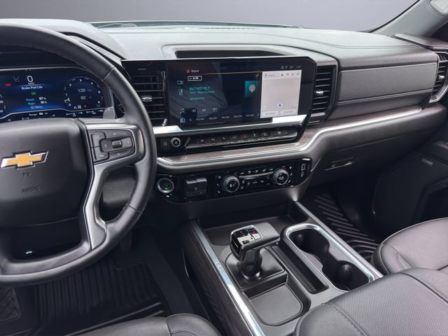 Used 2023 Chevrolet Silverado 1500 LTZ AWD/4WD image 19