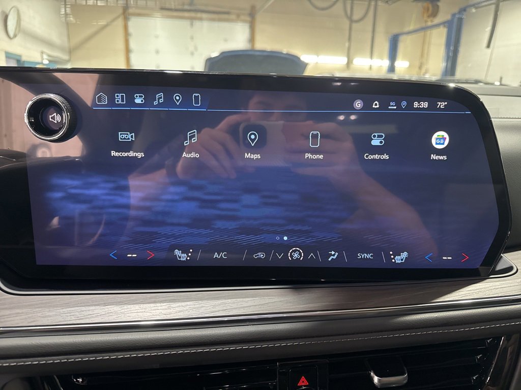 New 2026 Chevrolet Suburban Z71 w/ Comfort Package image 33