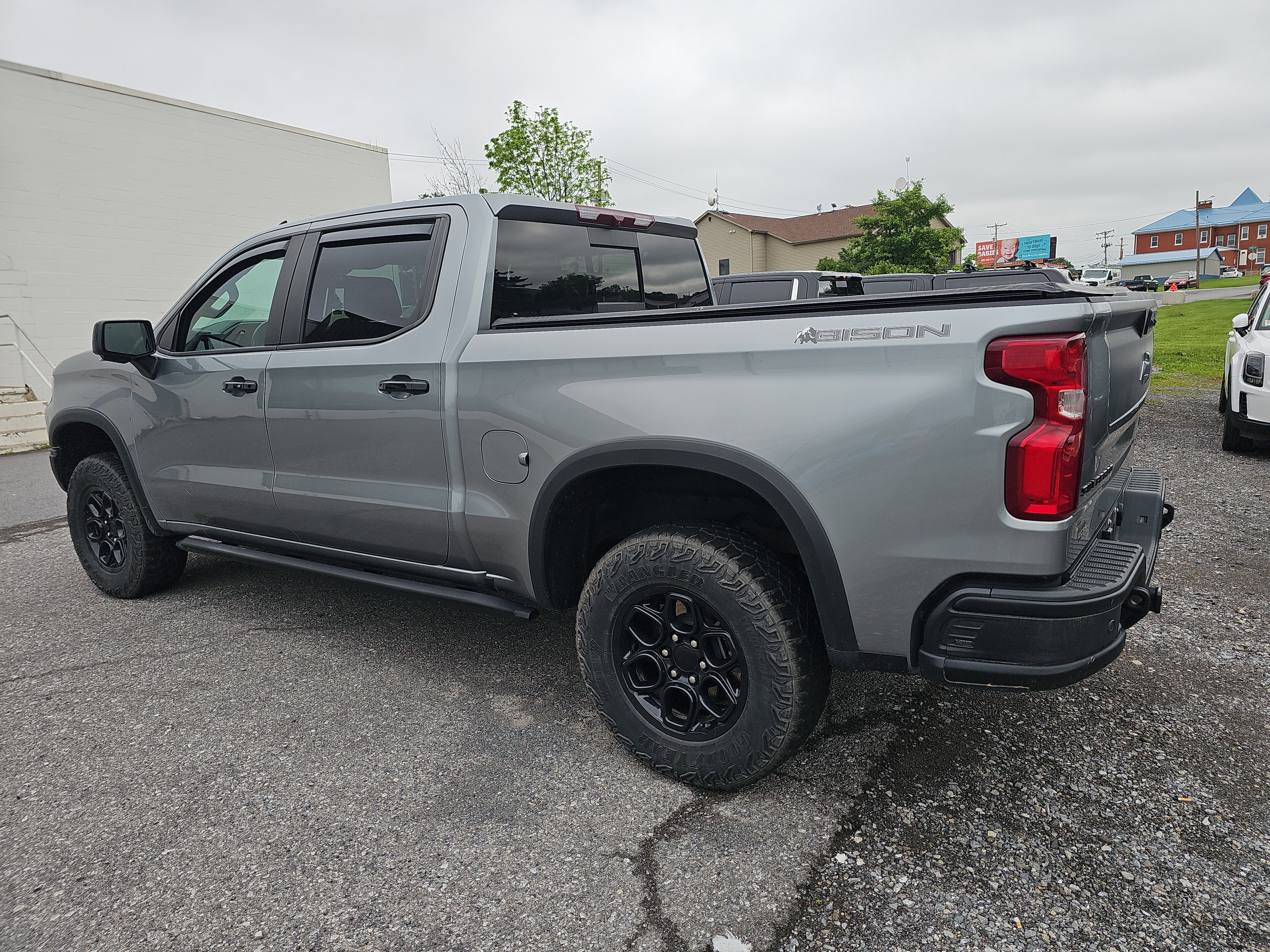Used 2023 Chevrolet Silverado 1500 ZR2 w/ ZR2 Bison Edition AWD/4WD image 6