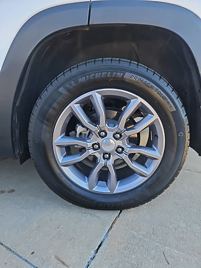 Used 2024 GMC Terrain SLT image 9