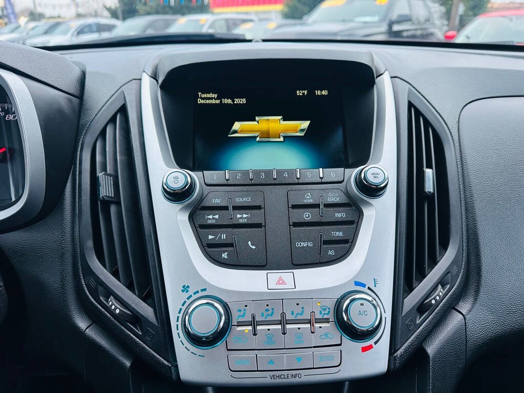 Used 2017 Chevrolet Equinox LS image 12