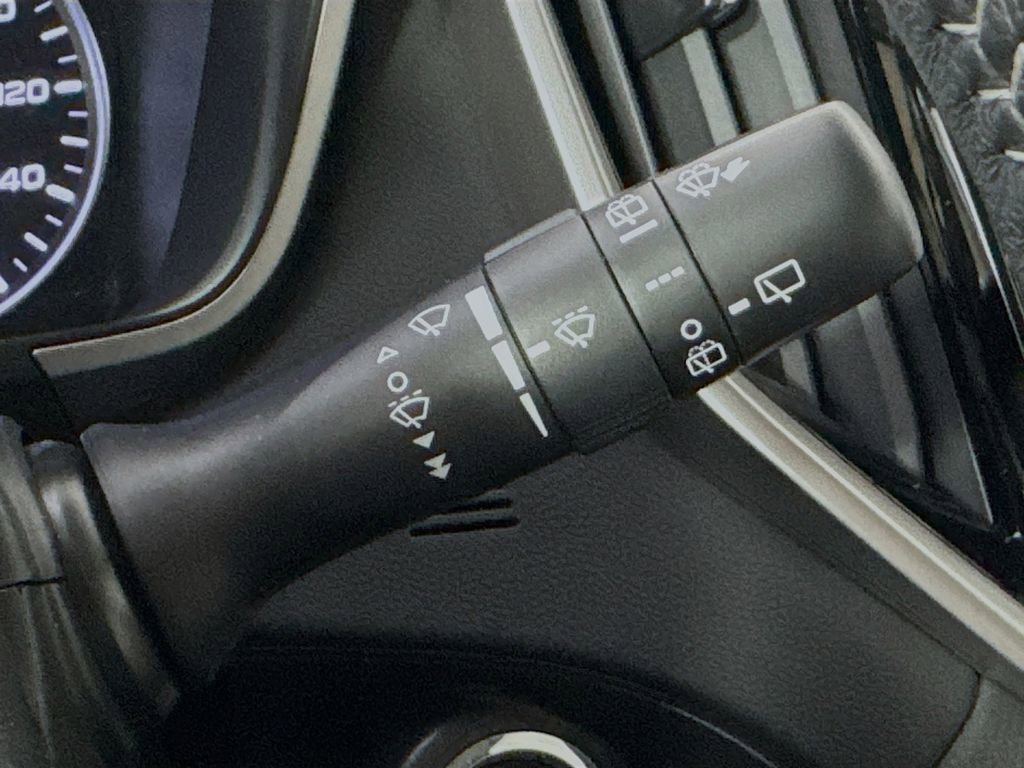 Used 2023 Subaru Ascent Limited image 13