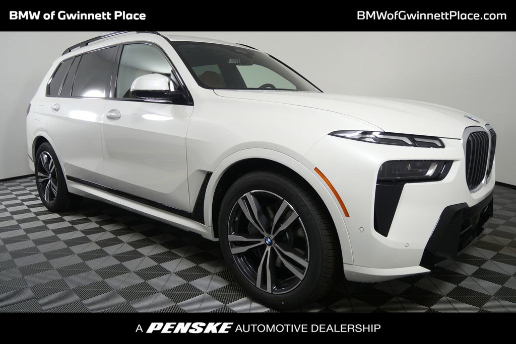 New 2026 BMW X7 xDrive40i w/ M Sport Package