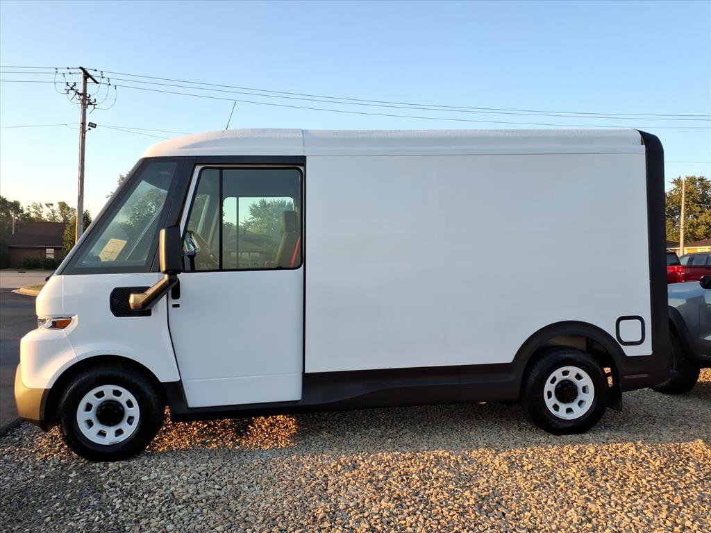 New 2026 Chevrolet Brightdrop 400 AWD/4WD image 2