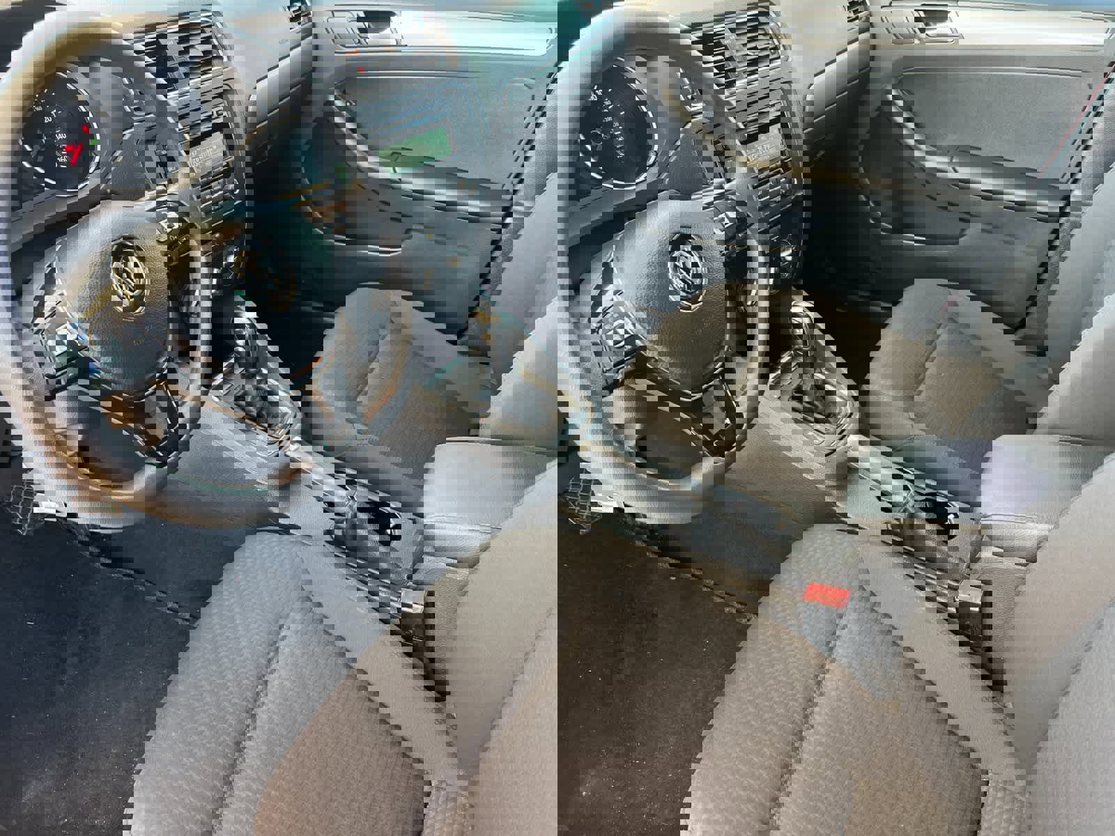 Used 2015 Volkswagen Jetta SE image 12