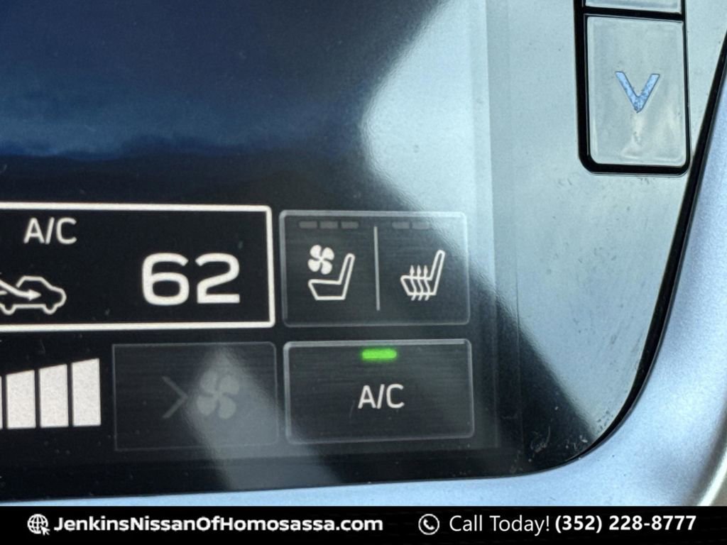 Used 2025 Subaru Outback Touring XT image 38