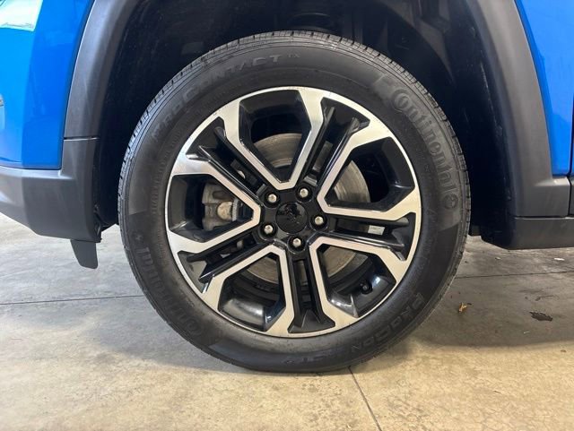 Used 2023 Jeep Compass Limited AWD/4WD image 9