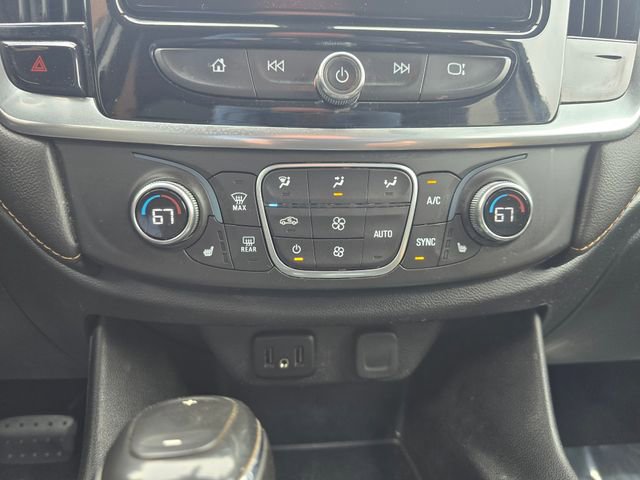 Used 2019 Chevrolet Traverse LT image 19