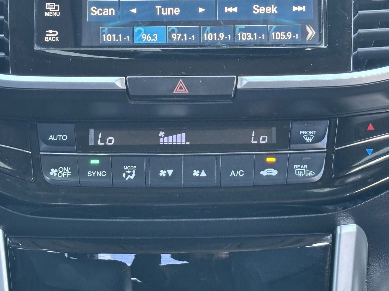 Used 2016 Honda Accord Touring image 22