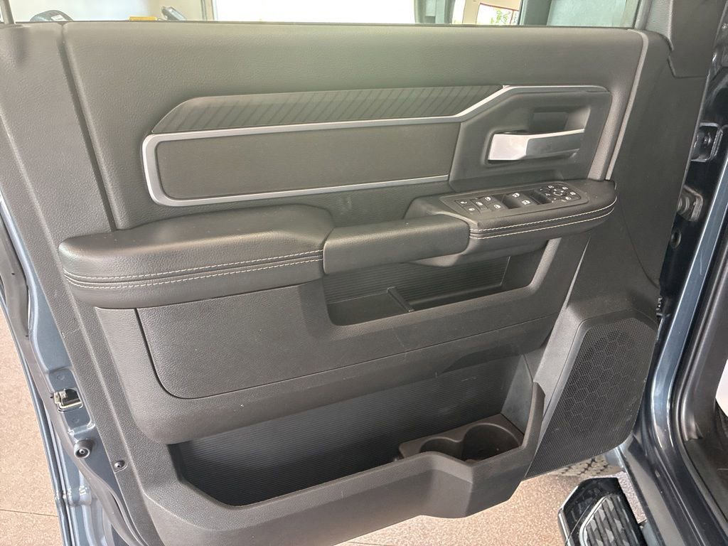 Used 2025 RAM 2500 Big Horn AWD/4WD image 9