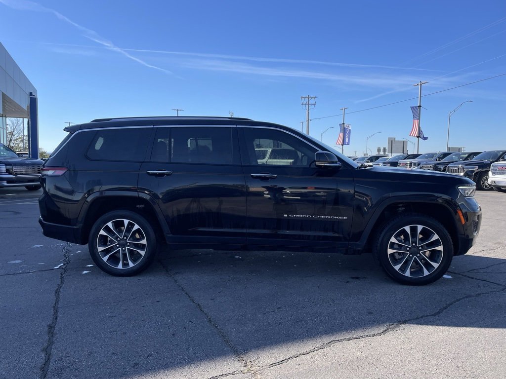 Used 2021 Jeep Grand Cherokee L Overland w/ Advanced Protech Group III image 9