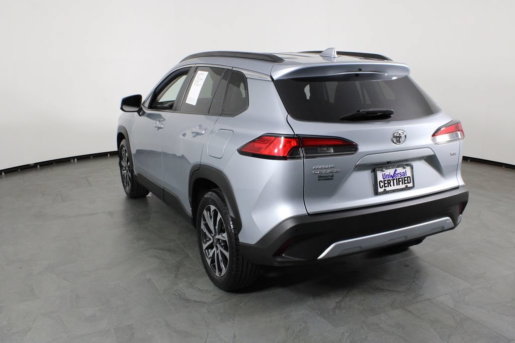 Used 2024 Toyota Corolla Cross XLE FWD image 15