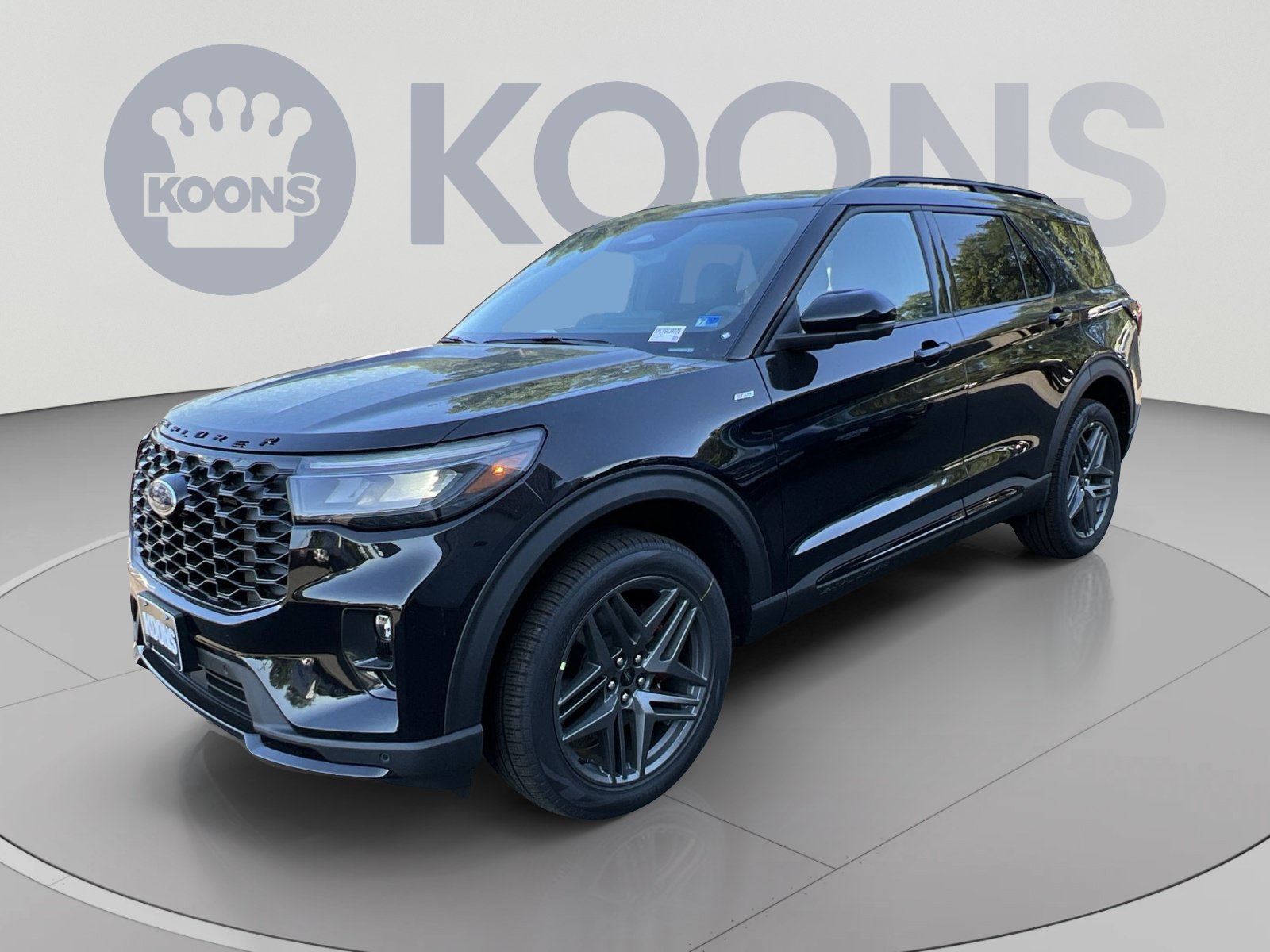 New 2026 Ford Explorer ST-Line w/ ST-Line Street Pack AWD/4WD image 1