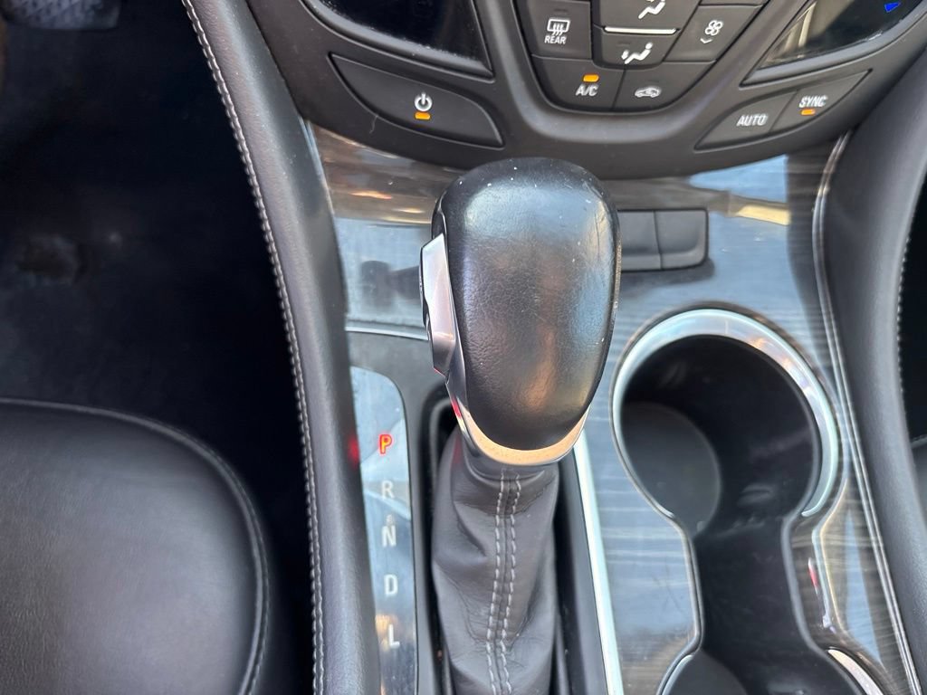 Used 2020 Buick Envision Essence w/ Experience Buick Package AWD/4WD image 15