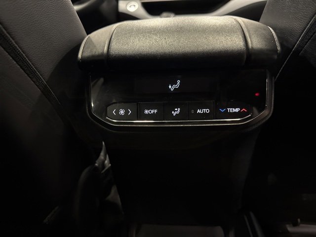 Certified 2024 Toyota Highlander XLE image 36