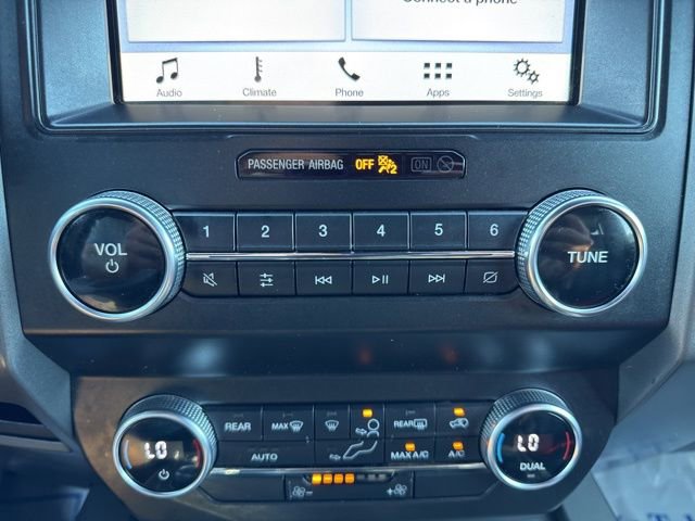 Used 2019 Ford Expedition XLT w/ Equipment Group 201A AWD/4WD image 26