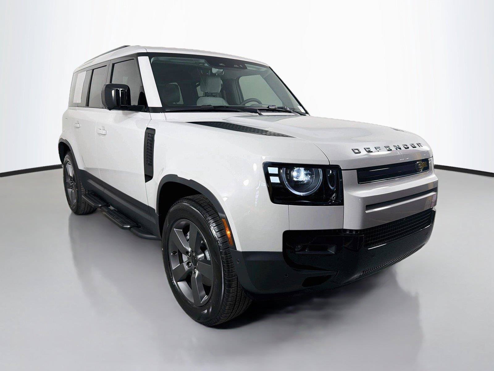 New 2026 Land Rover Defender 110 S AWD/4WD image 3