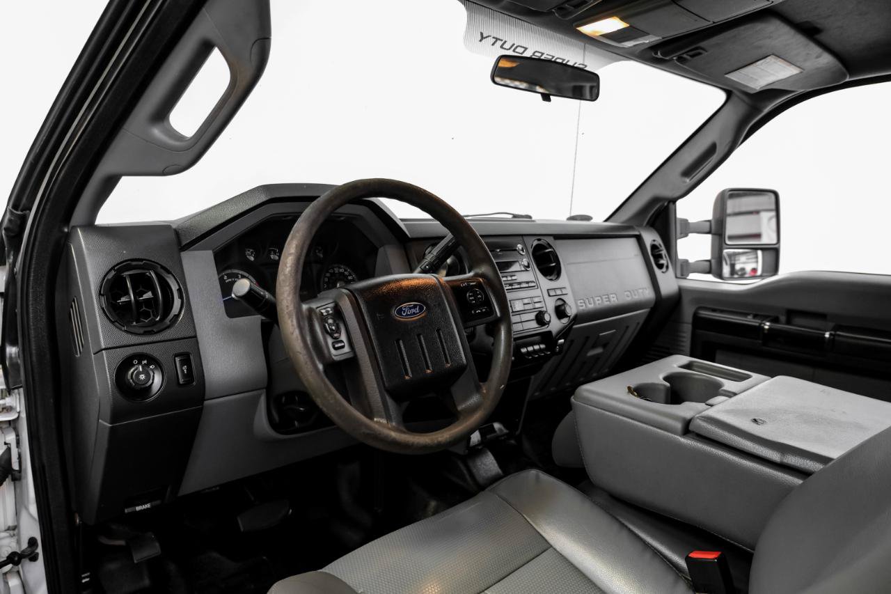 Used 2016 Ford F550 4x4 Crew Cab Super Duty image 3