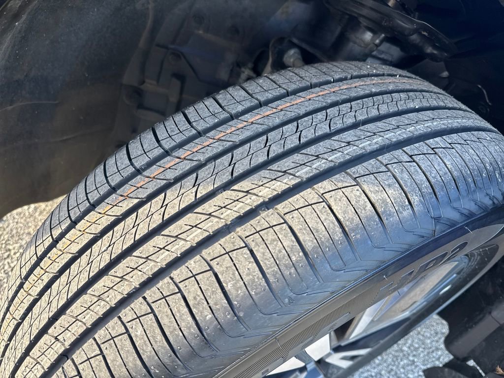 Used 2023 Nissan Rogue SV w/ SV Premium Package image 29