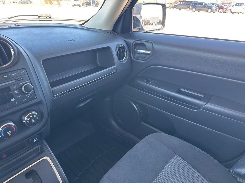 Used 2017 Jeep Patriot Sport w/ Power Value Group image 29