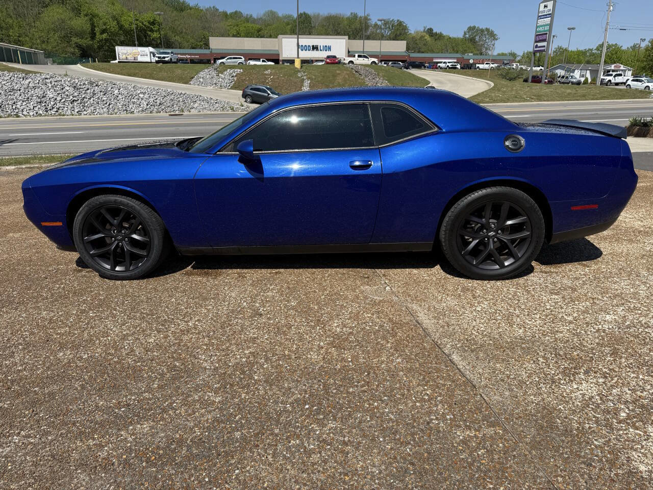 Used 2021 Dodge Challenger SXT w/ Blacktop Package image 8