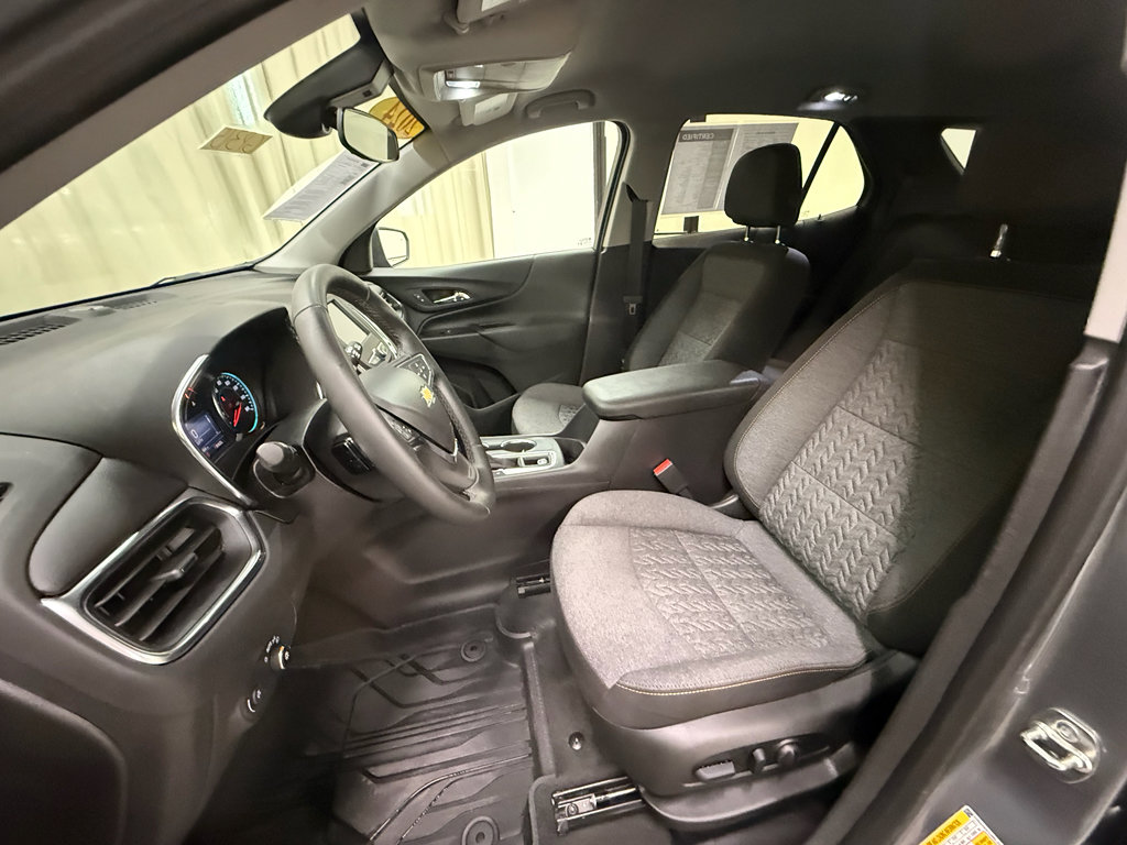 Certified 2024 Chevrolet Equinox LT w/ LPO, Floor Liner Package FWD image 29