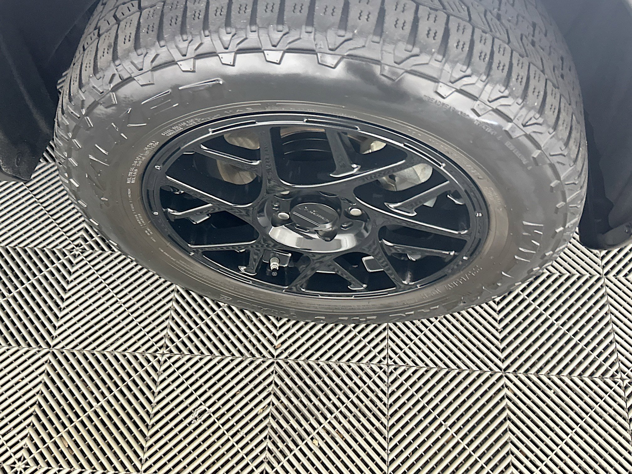 Used 2022 Toyota RAV4 XLE image 11