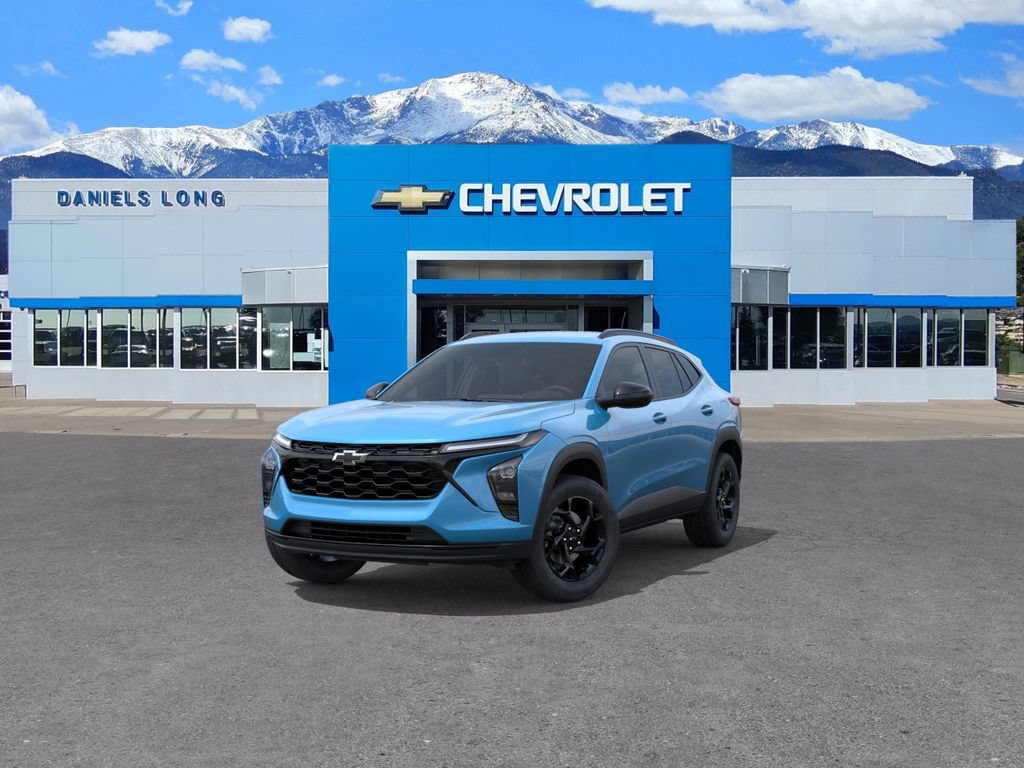 New 2026 Chevrolet Trax LT w/ Midnight Edition FWD image 8