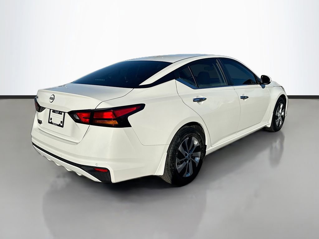 Used 2023 Nissan Altima 2.5 S image 7