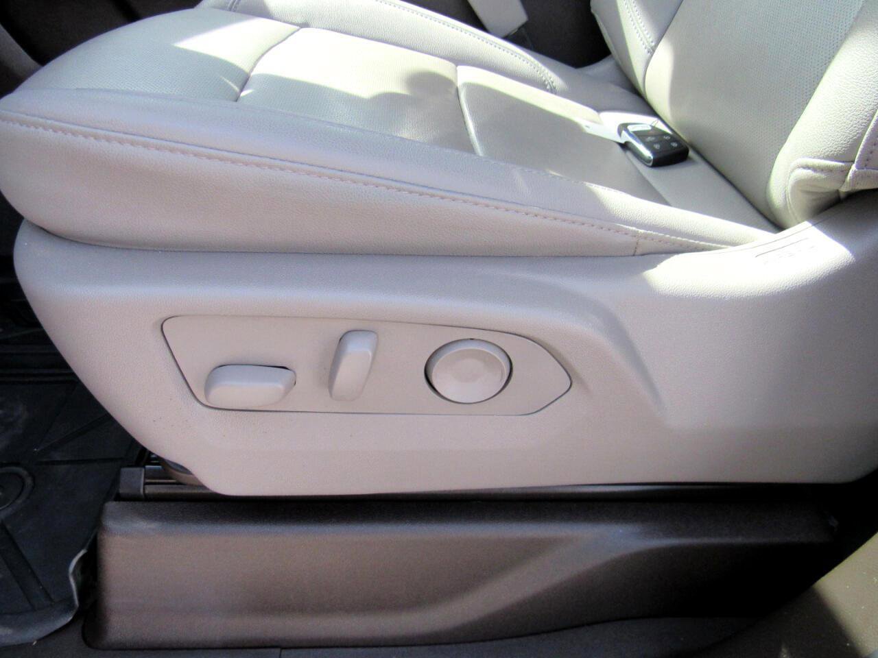 Used 2024 Chevrolet Silverado 3500 LTZ w/ LTZ Convenience Package image 20