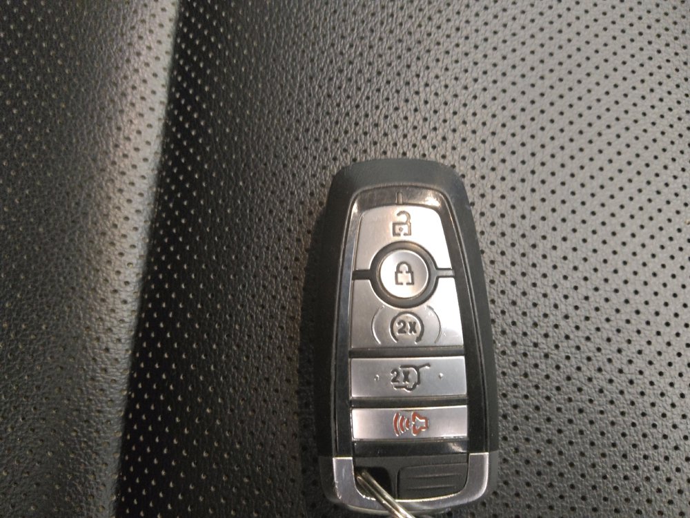 Used 2022 Ford Escape SEL image 32