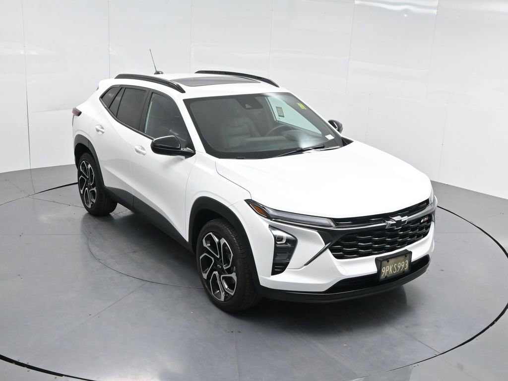 Used 2024 Chevrolet Trax RS w/ Sunroof Package image 47