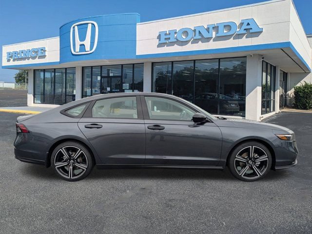 New 2026 Honda Accord SE image 3