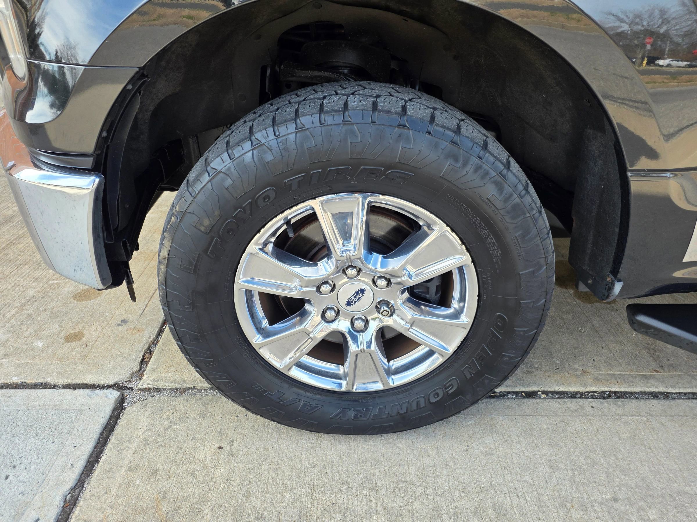 Used 2015 Ford F150 XLT w/ Equipment Group 302A Luxury image 24