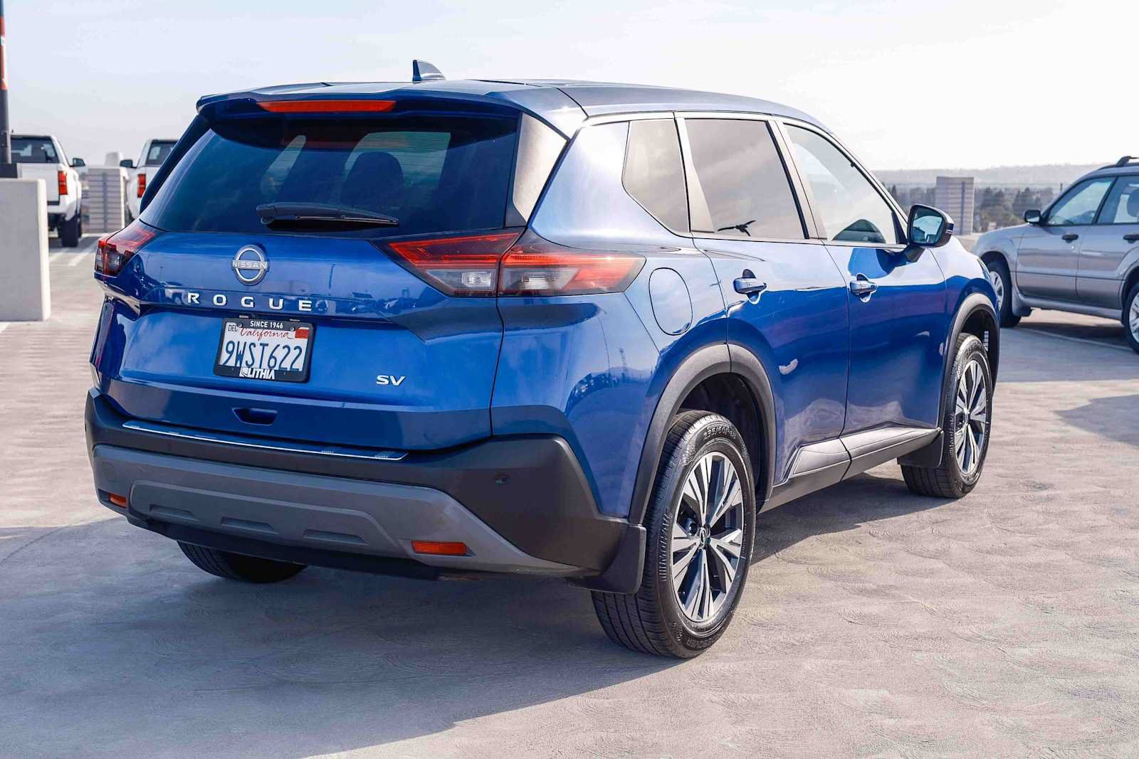 Used 2023 Nissan Rogue SV FWD image 4