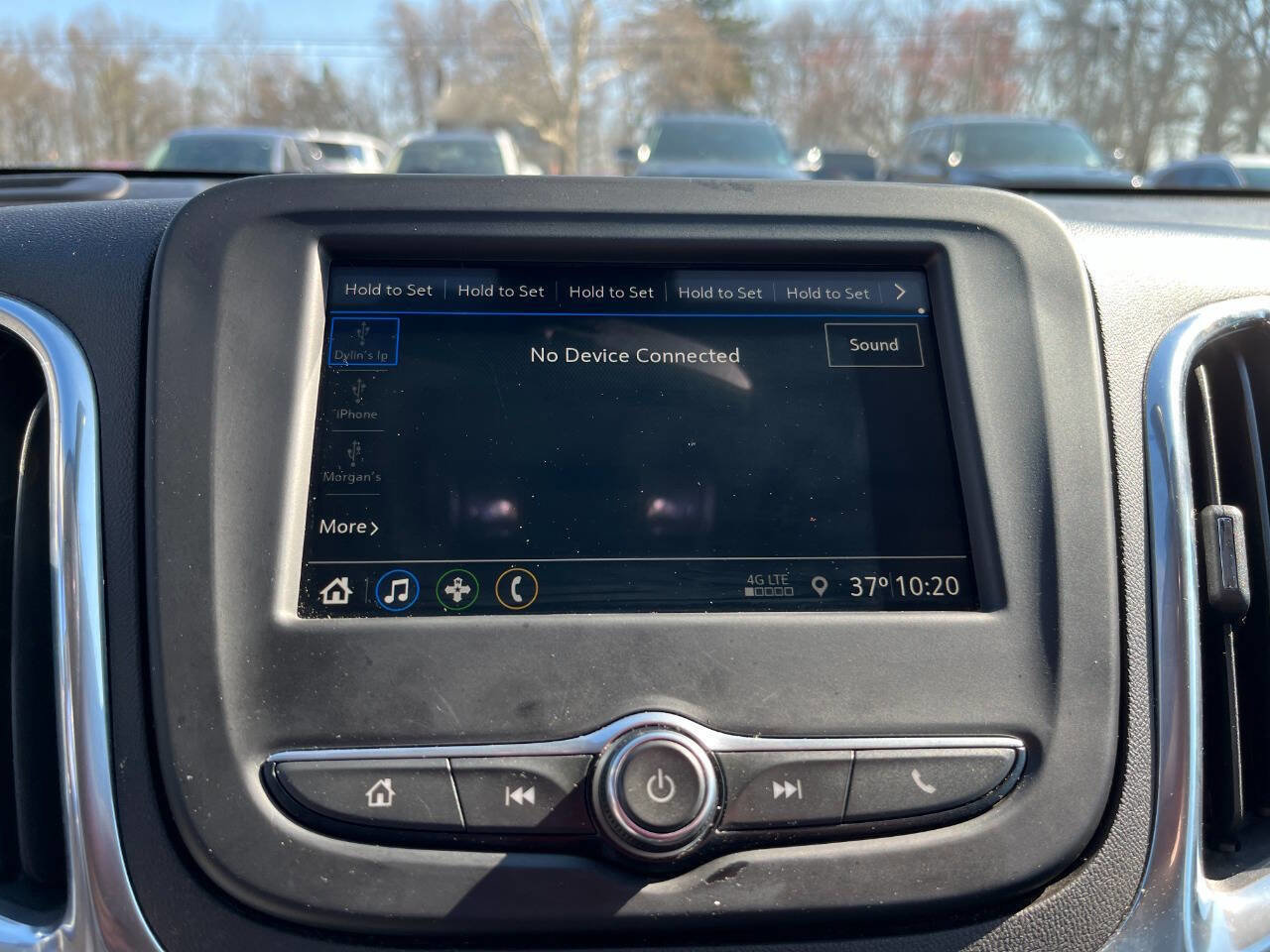 Used 2019 Chevrolet Equinox LT w/ Driver Convenience Package image 18