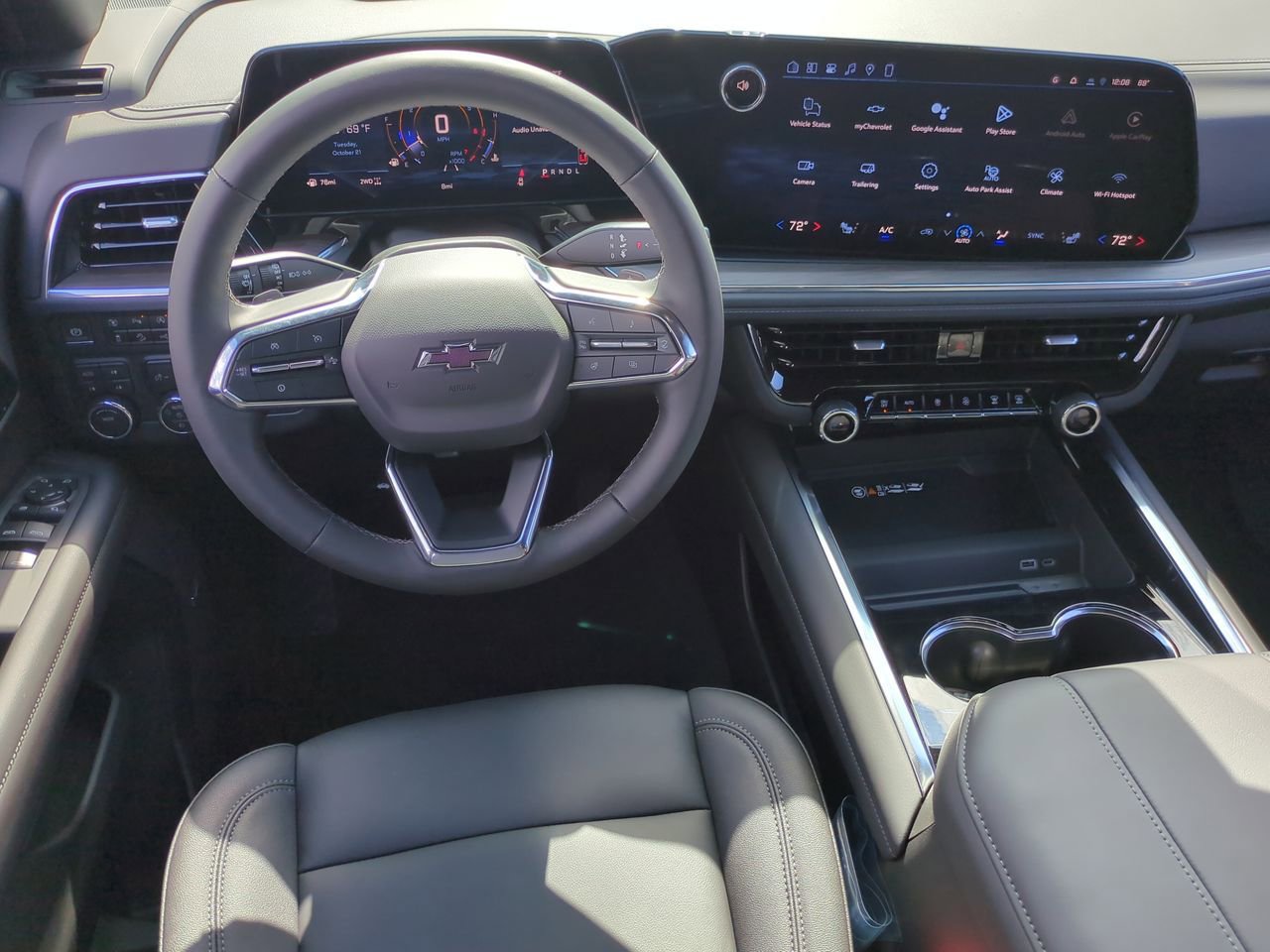 New 2026 Chevrolet Suburban Z71 w/ Comfort Package image 20