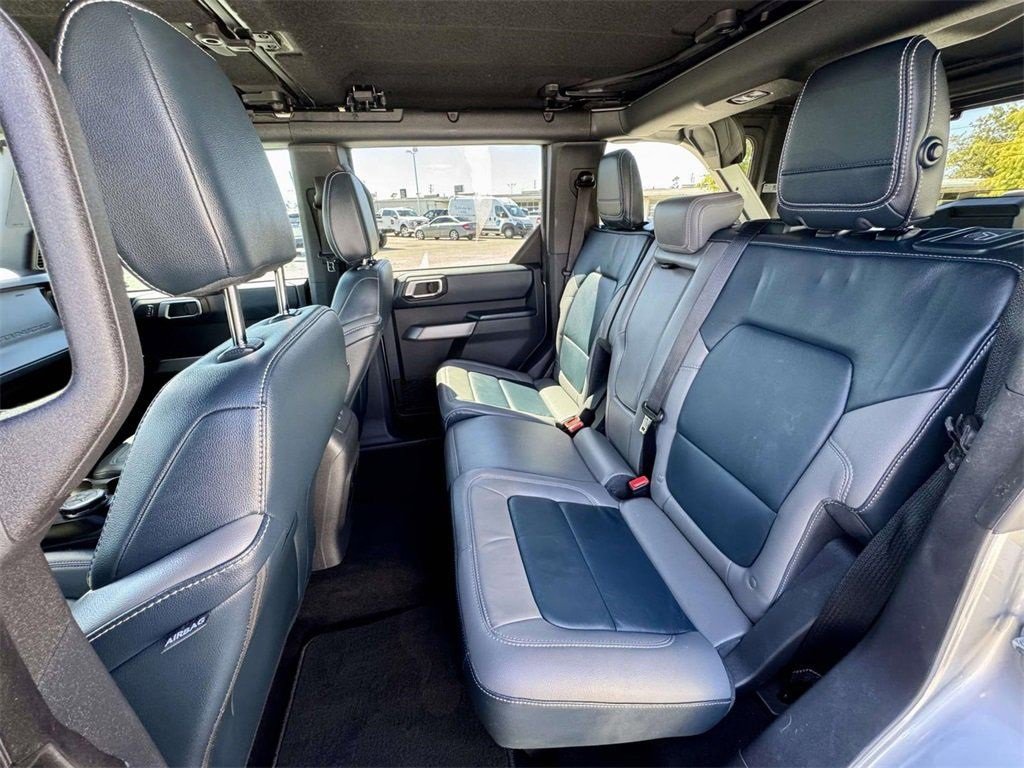 Used 2022 Ford Bronco Outer Banks image 15