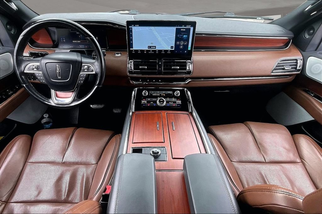 Used 2022 Lincoln Navigator Reserve AWD/4WD image 7