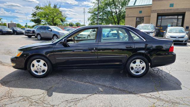 Used 2004 Toyota Avalon XLS FWD image 3