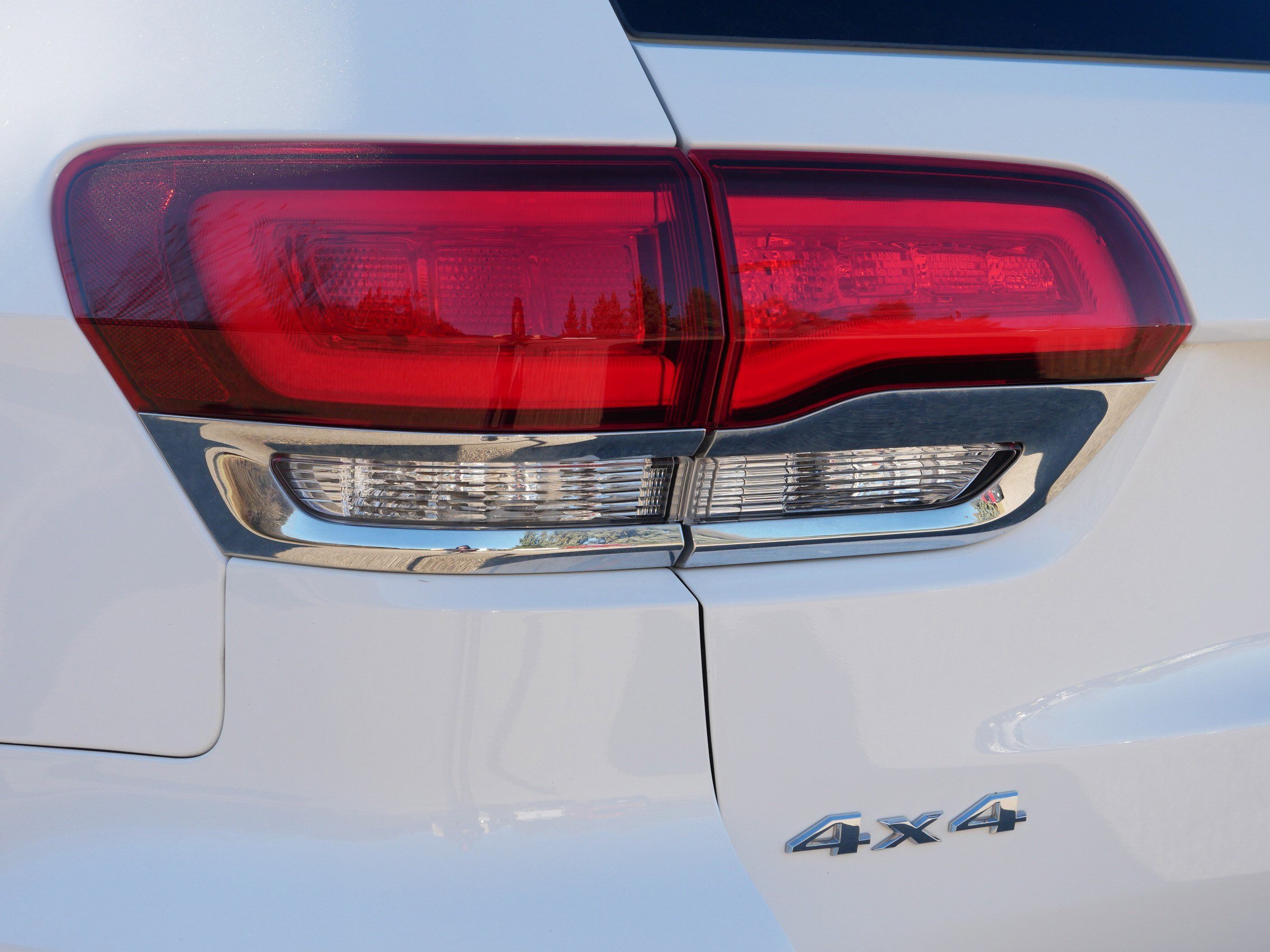 Certified 2021 Jeep Grand Cherokee Laredo w/ Security & Convenience Group image 17