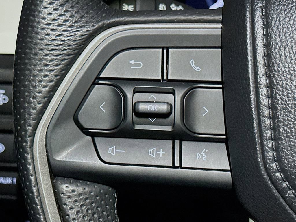 Used 2024 Toyota Tacoma TRD Sport w/ TRD Sport Upgrade Package AWD/4WD image 32