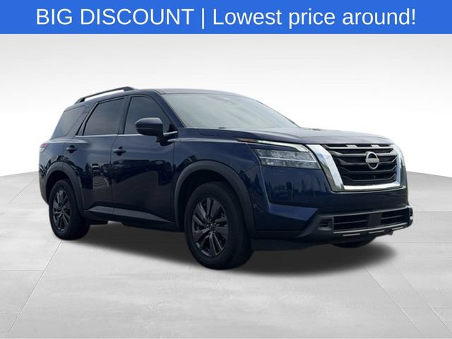 Used 2022 Nissan Pathfinder SV