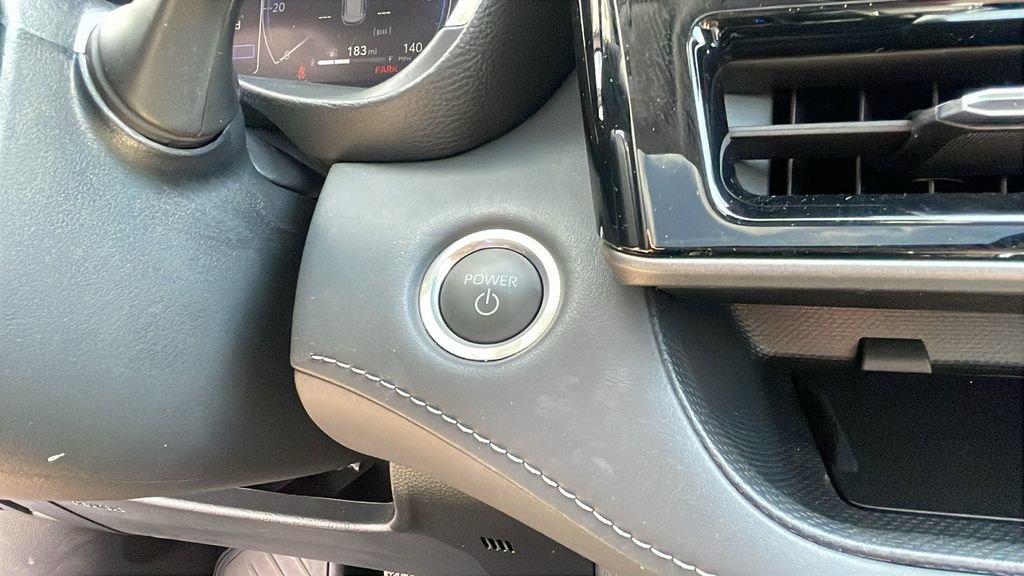 Used 2024 Toyota Highlander Limited image 20